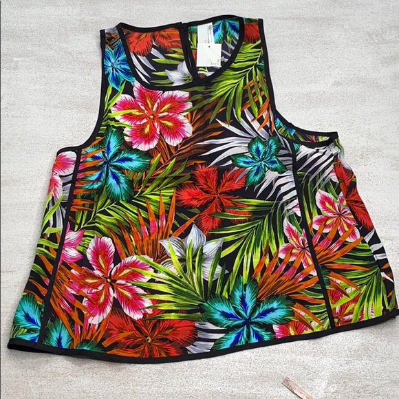 Line & Dot Tops - 😎 LINE & DOT Silk Floral Tank Top